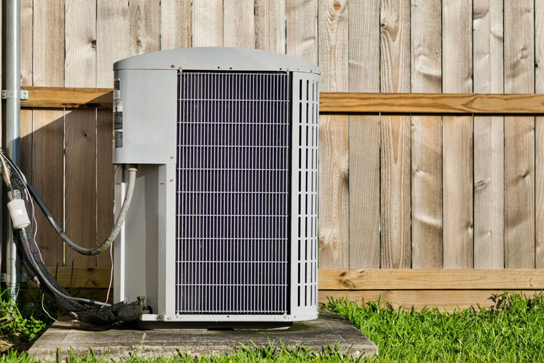 cooling-AirConditioningMaintenance-Supporting-1100×734 Close-up of air conditioner unit